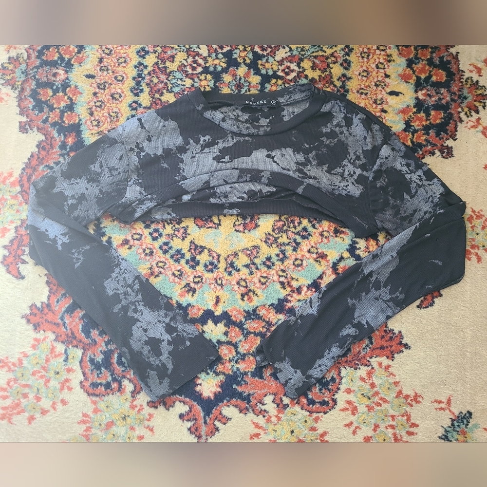 Noctex Bleachout Shrug NWOT